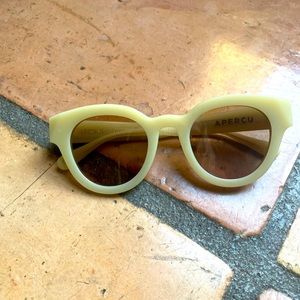 Apercú sunglasses in off white